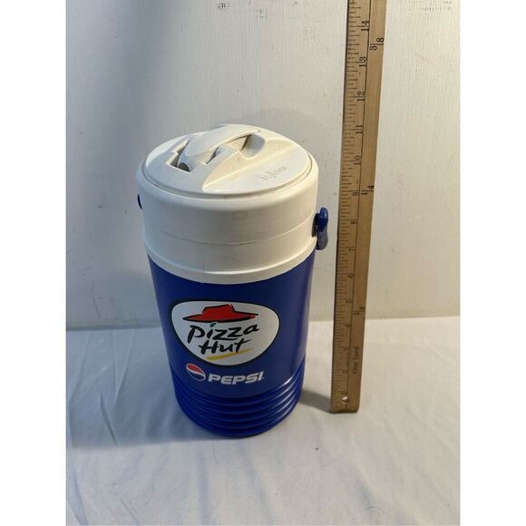 Pizza Hut 1/2 gal jug USA Blue - Picture 5 of 5